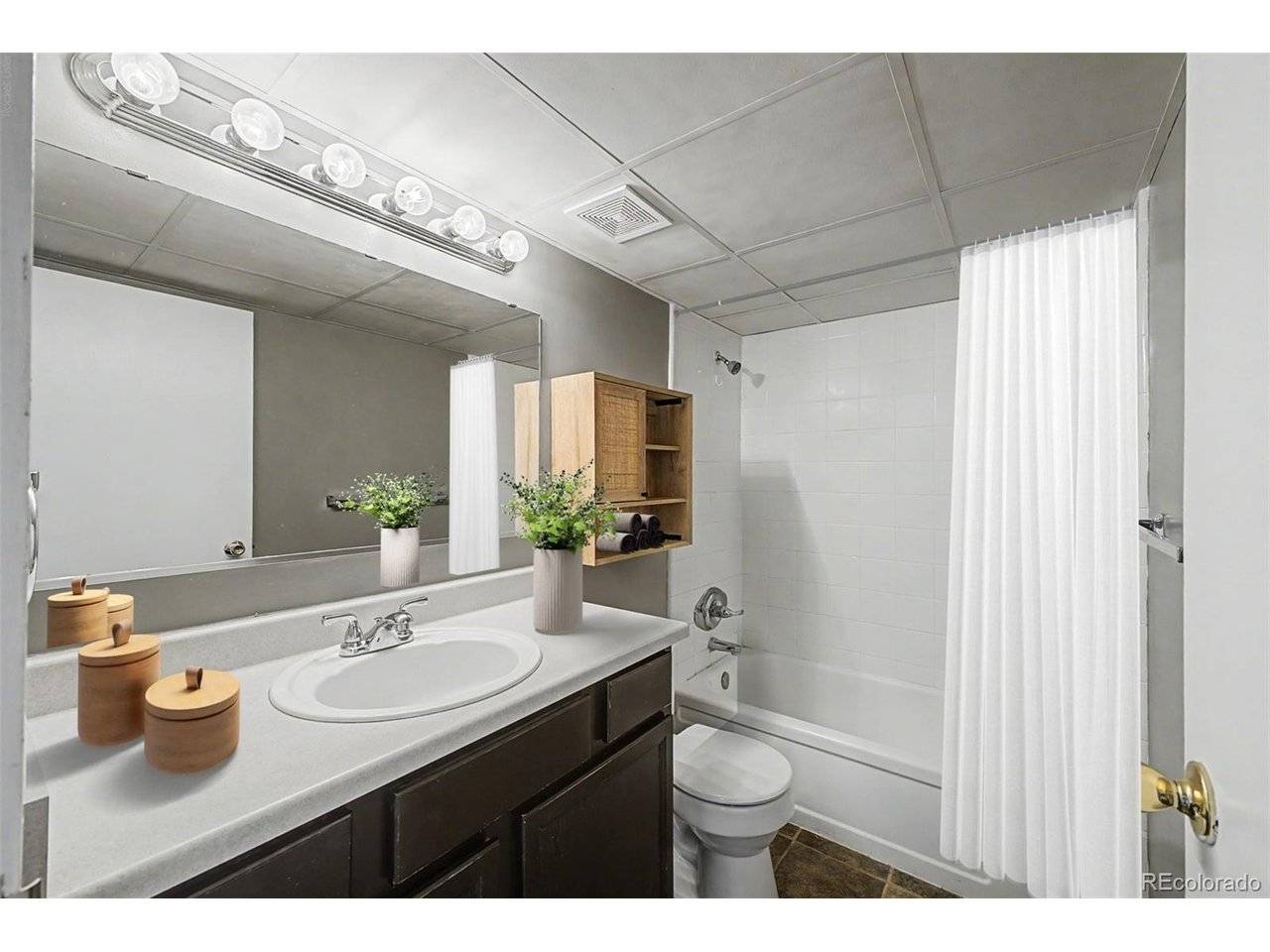 2225 Buchtel #604, Denver, CO 80210