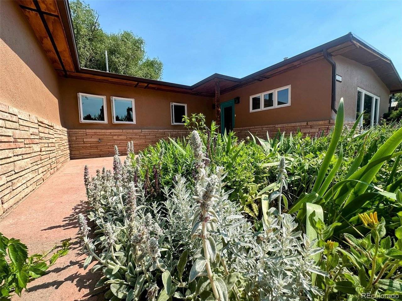 1207 Lincoln, Alamosa, CO 81101