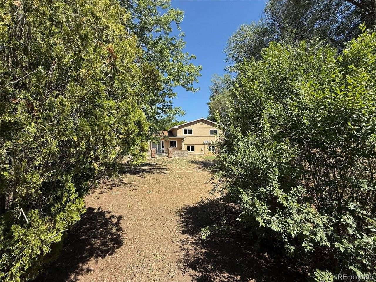 1208 Doyle, Colorado Springs, CO 80915