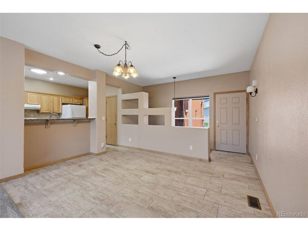 2644 Thrush, Colorado Springs, CO 80920
