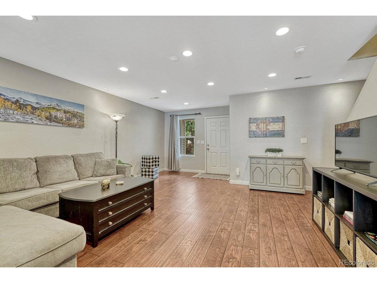 7832 S Kittredge, Englewood, CO 80112