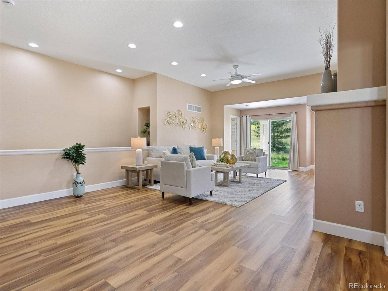 8166 S Tempe, Aurora, CO 80016