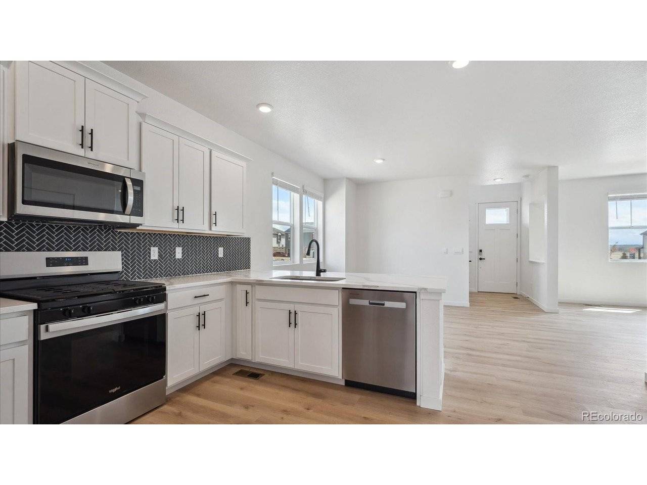 341 N Bersshine, Watkins, CO 80137