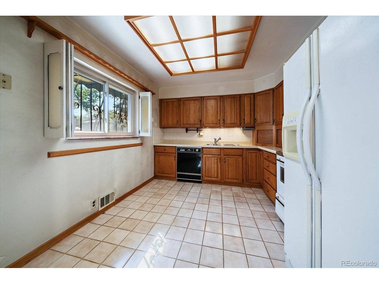 3180 S Utica, Denver, CO 80236