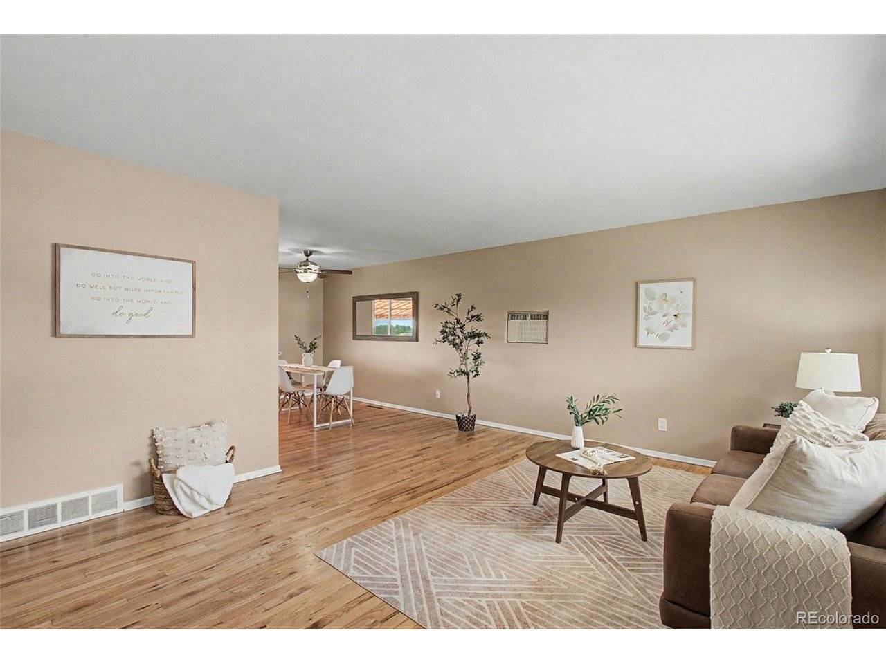 3811 Dixon, Colorado Springs, CO 80909