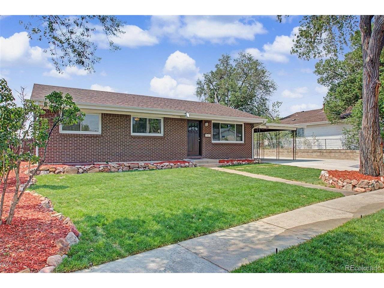 3811 Dixon, Colorado Springs, CO 80909