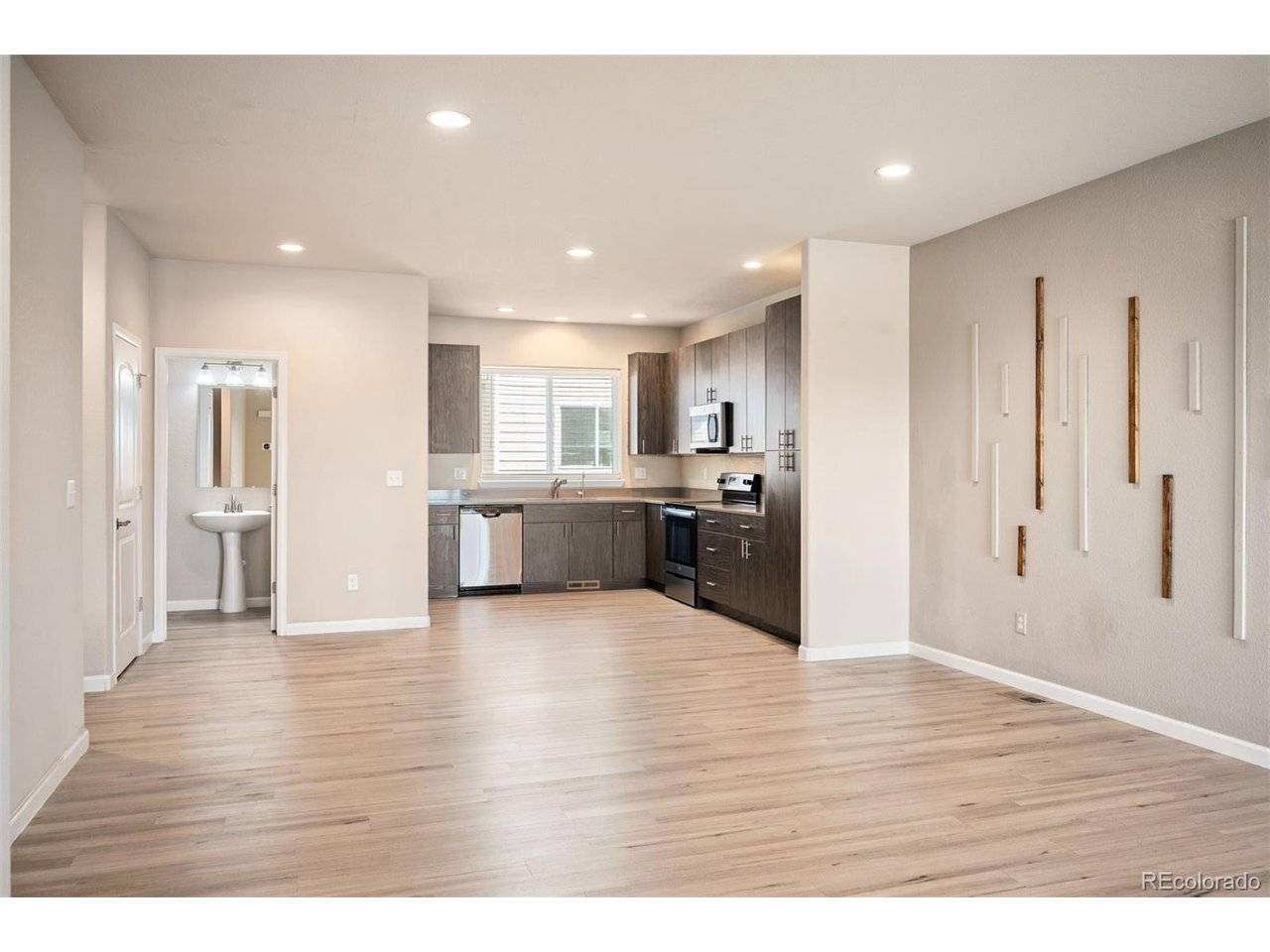 11250 Florence #8-C, Henderson, CO 80640