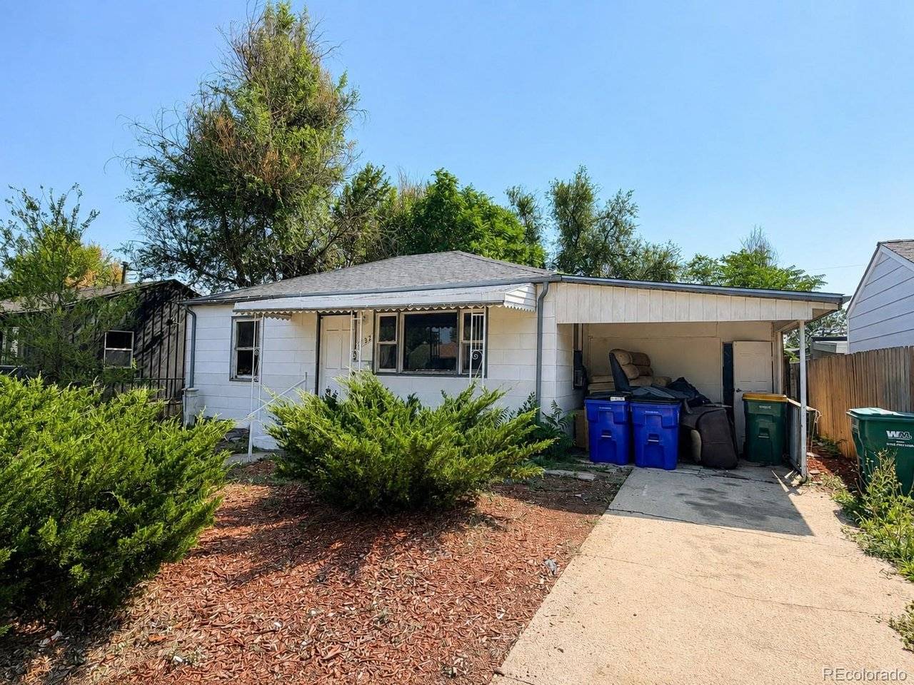 1732 Clinton, Aurora, CO 80010