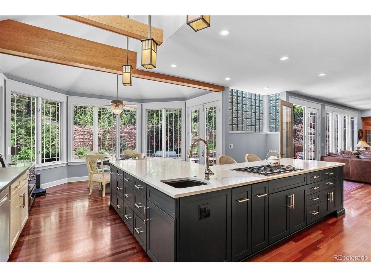 6369 Apache, Larkspur, CO 80118