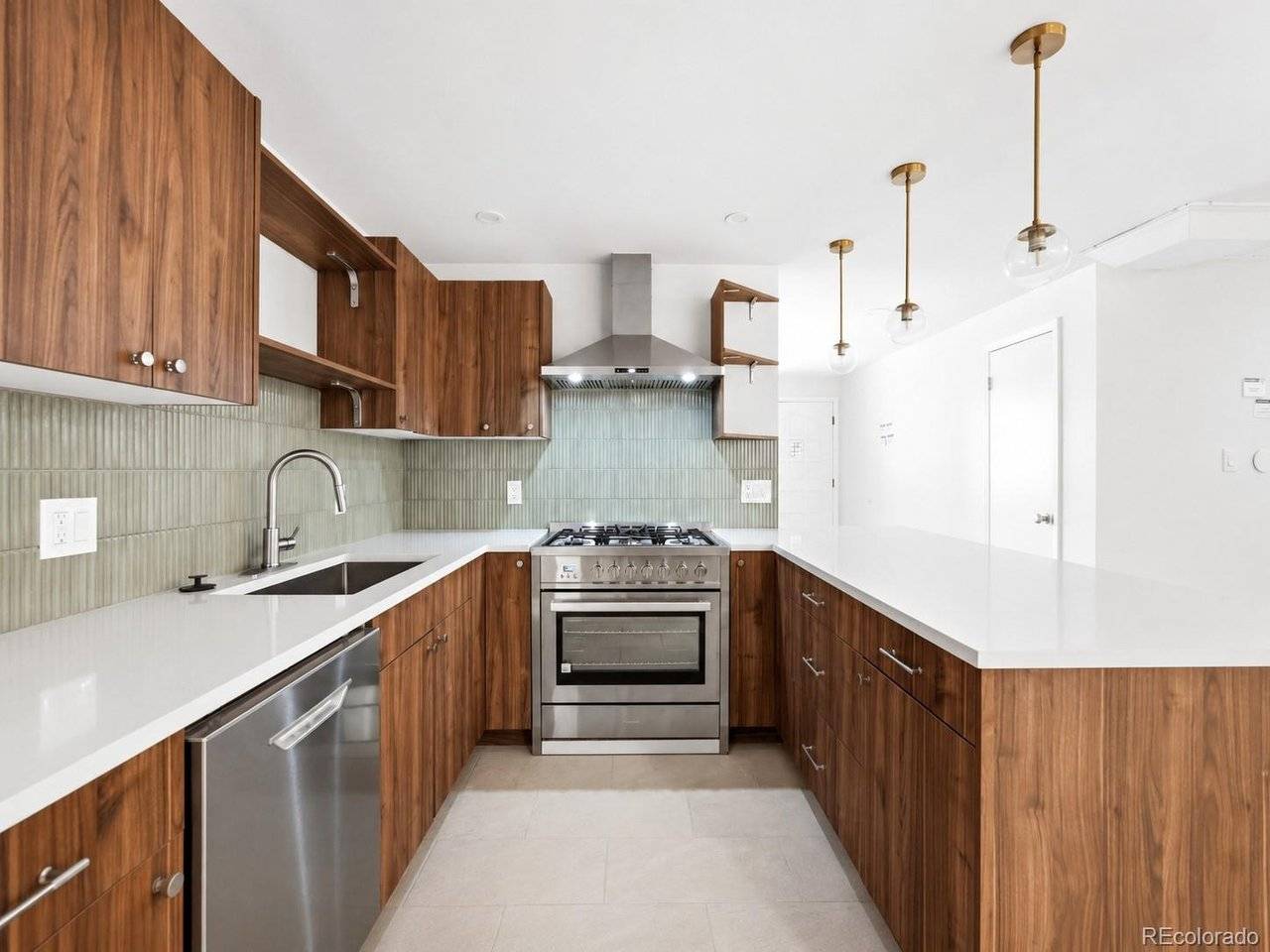 4264 W Radcliff, Denver, CO 80236