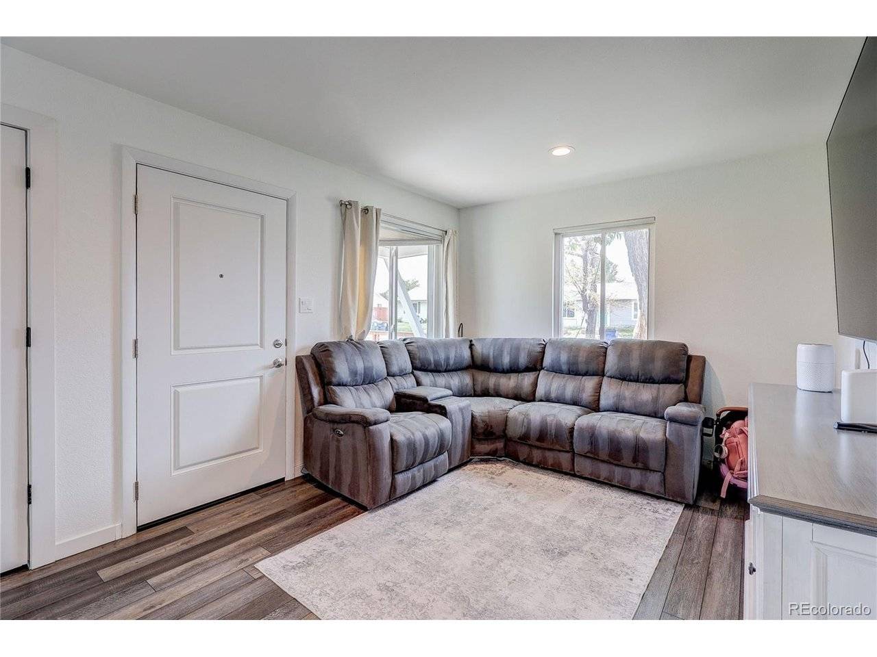 705 Newark, Aurora, CO 80010