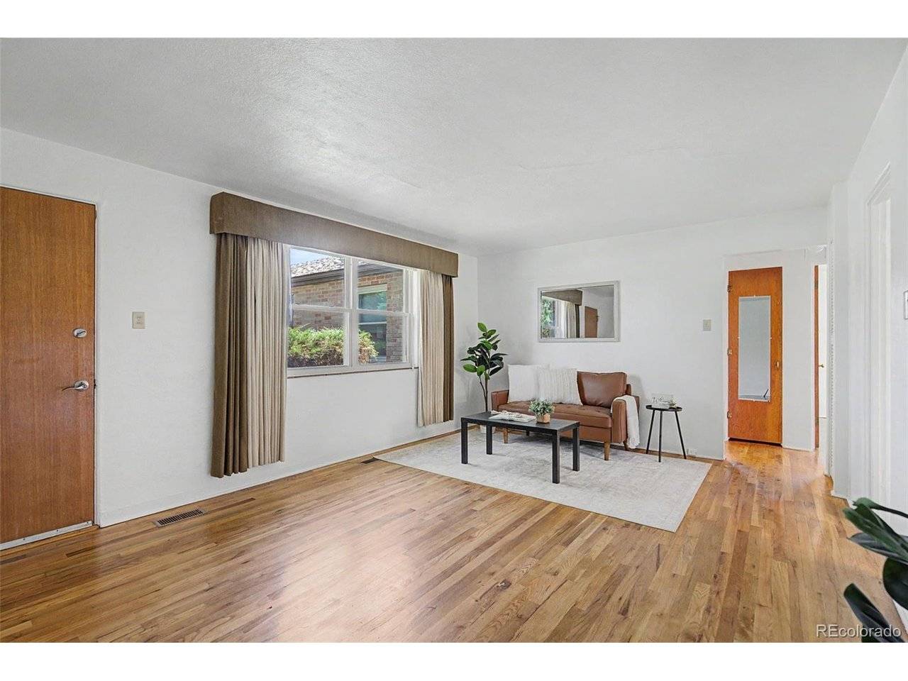 1409 E Caramillo, Colorado Springs, CO 80909