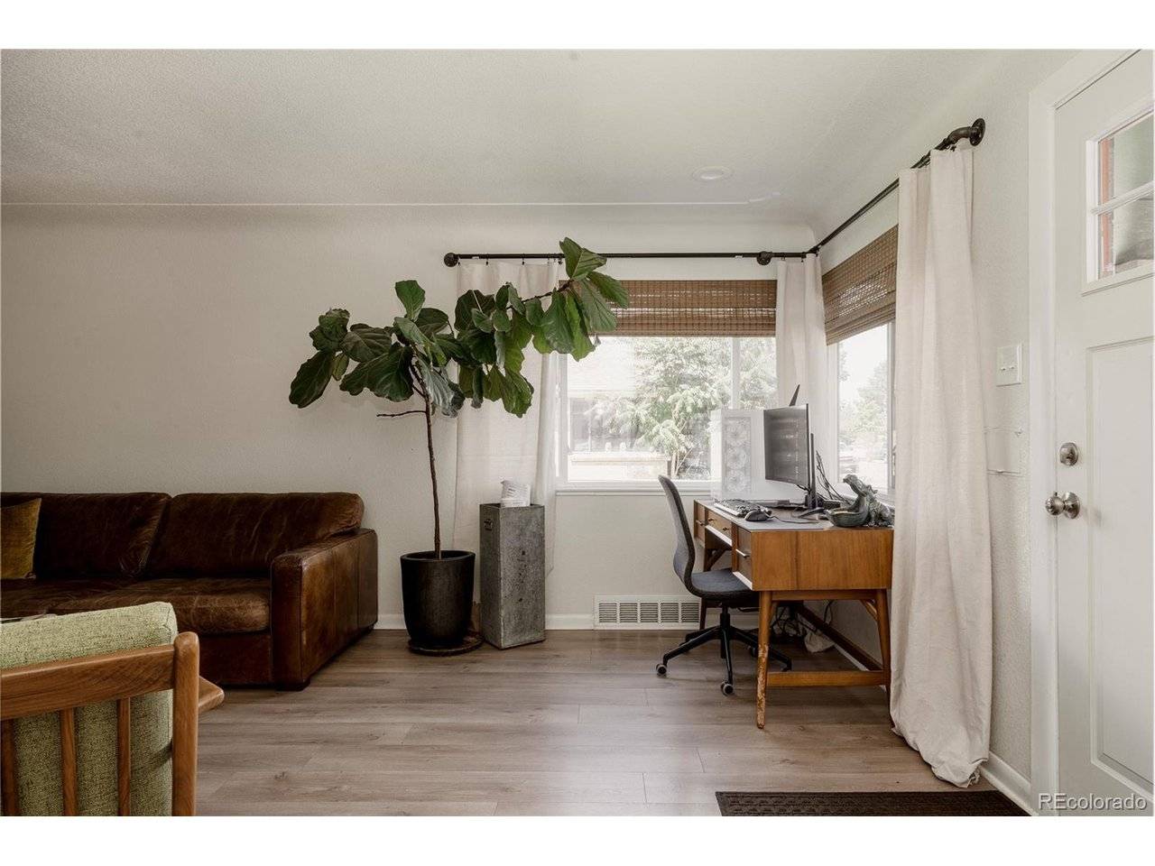 3233 Jasmine, Denver, CO 80207