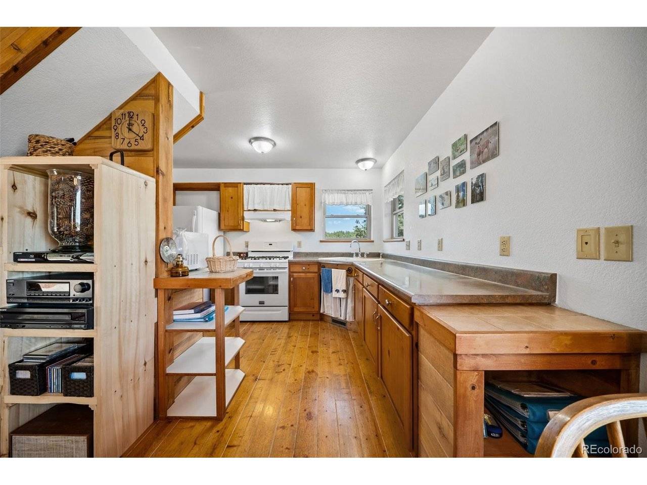 363 Arrowhead, Florissant, CO 80816