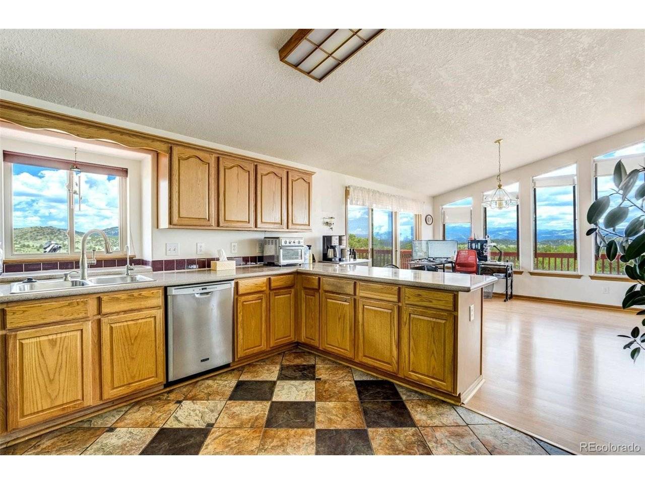 449 County Road 85, Guffey, CO 80820