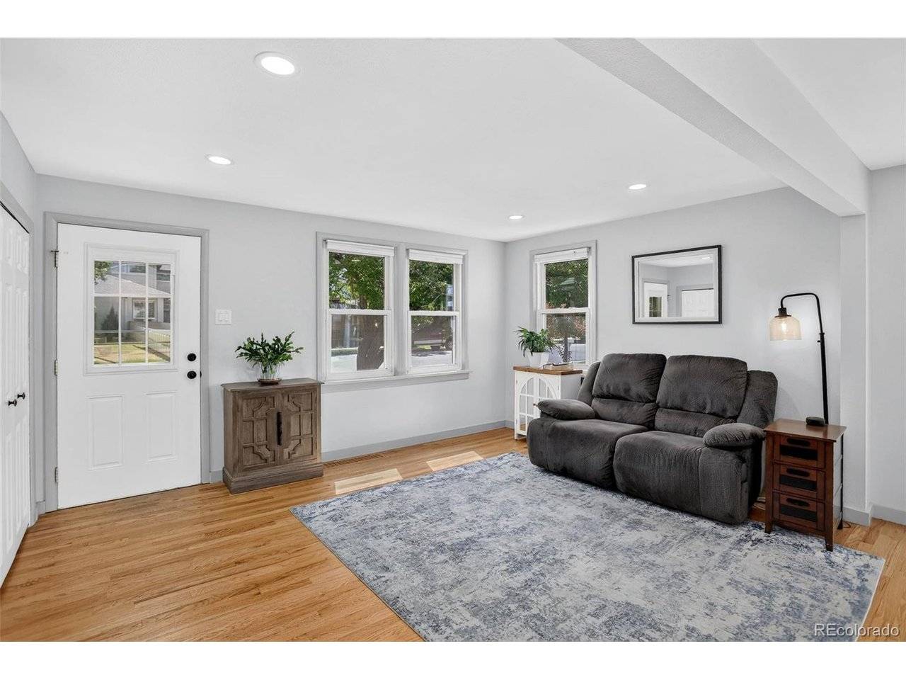 901 S Locust, Denver, CO 80224