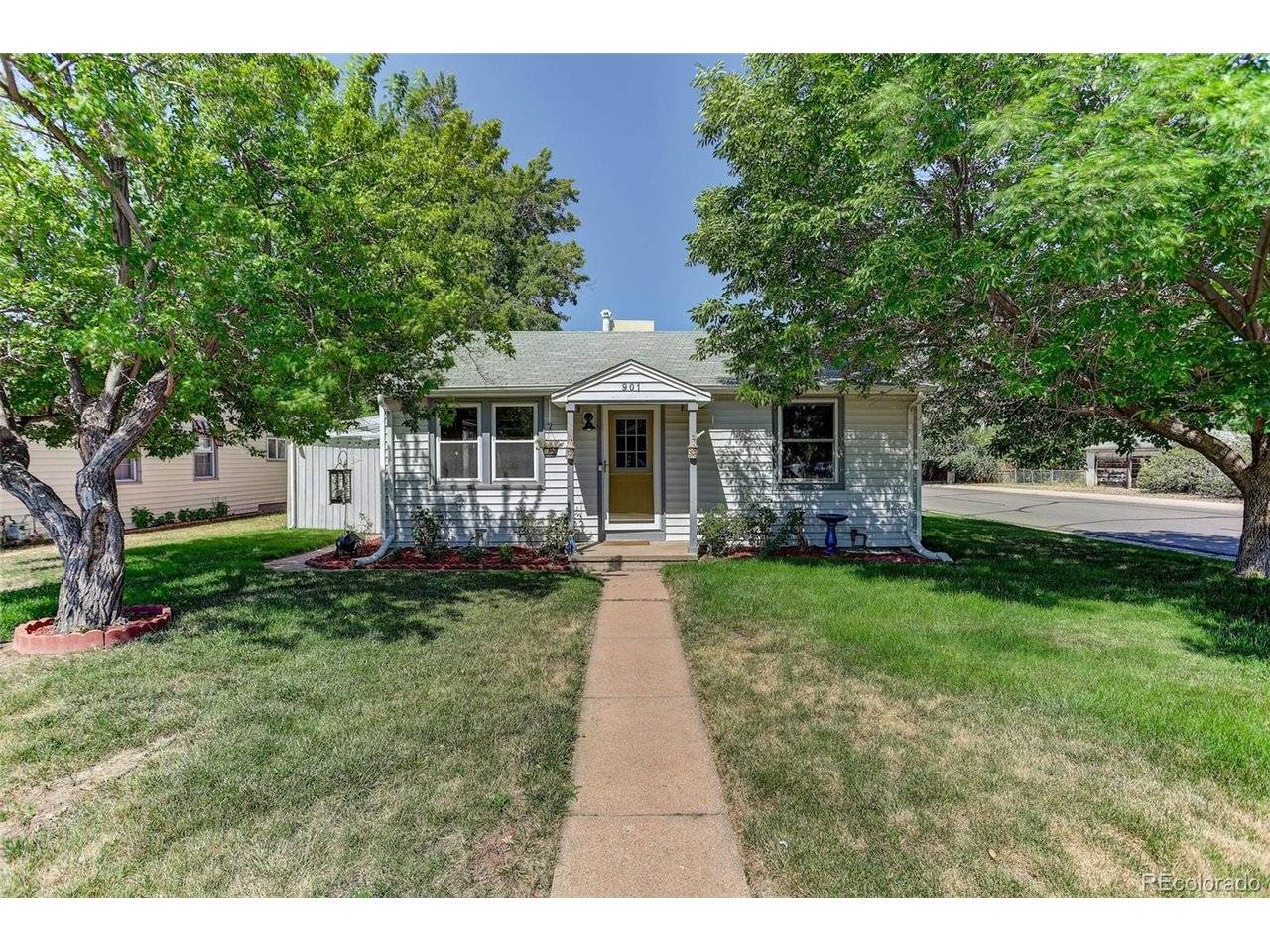 901 S Locust, Denver, CO 80224