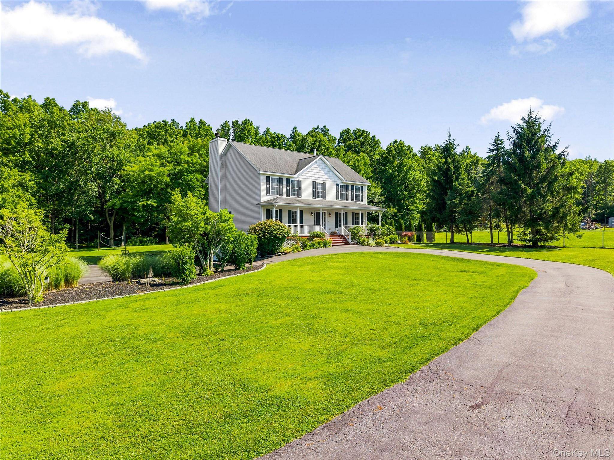 604 Ridgebury RD, Slate Hill, NY 10973