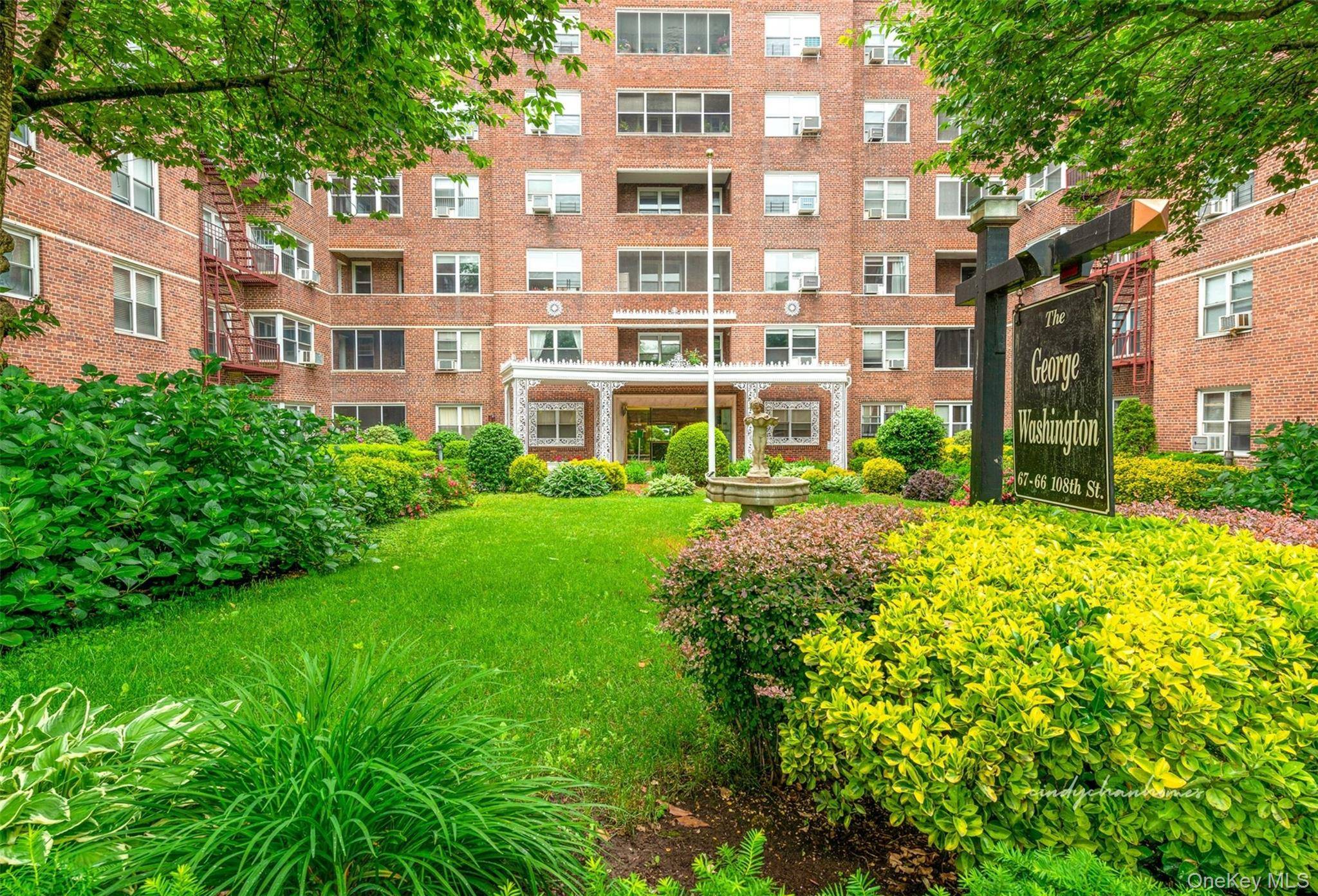 67-66 108th ST #D5, Forest Hills, NY 11375