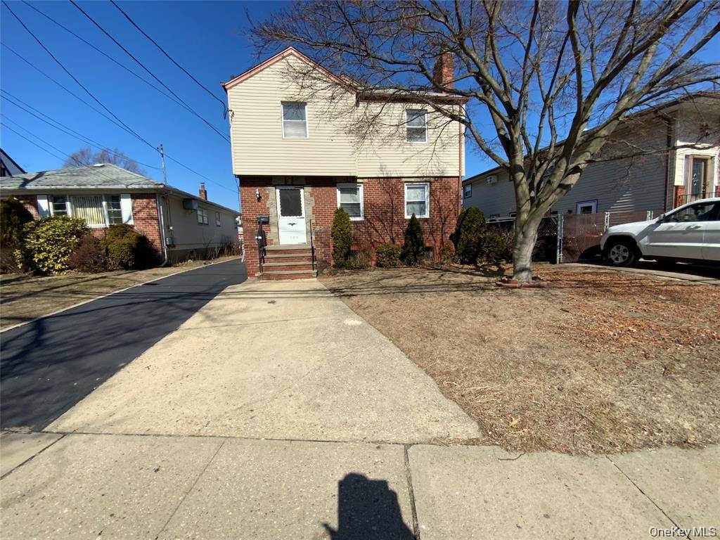 1086 Tulip AVE, Franklin Square, NY 11010