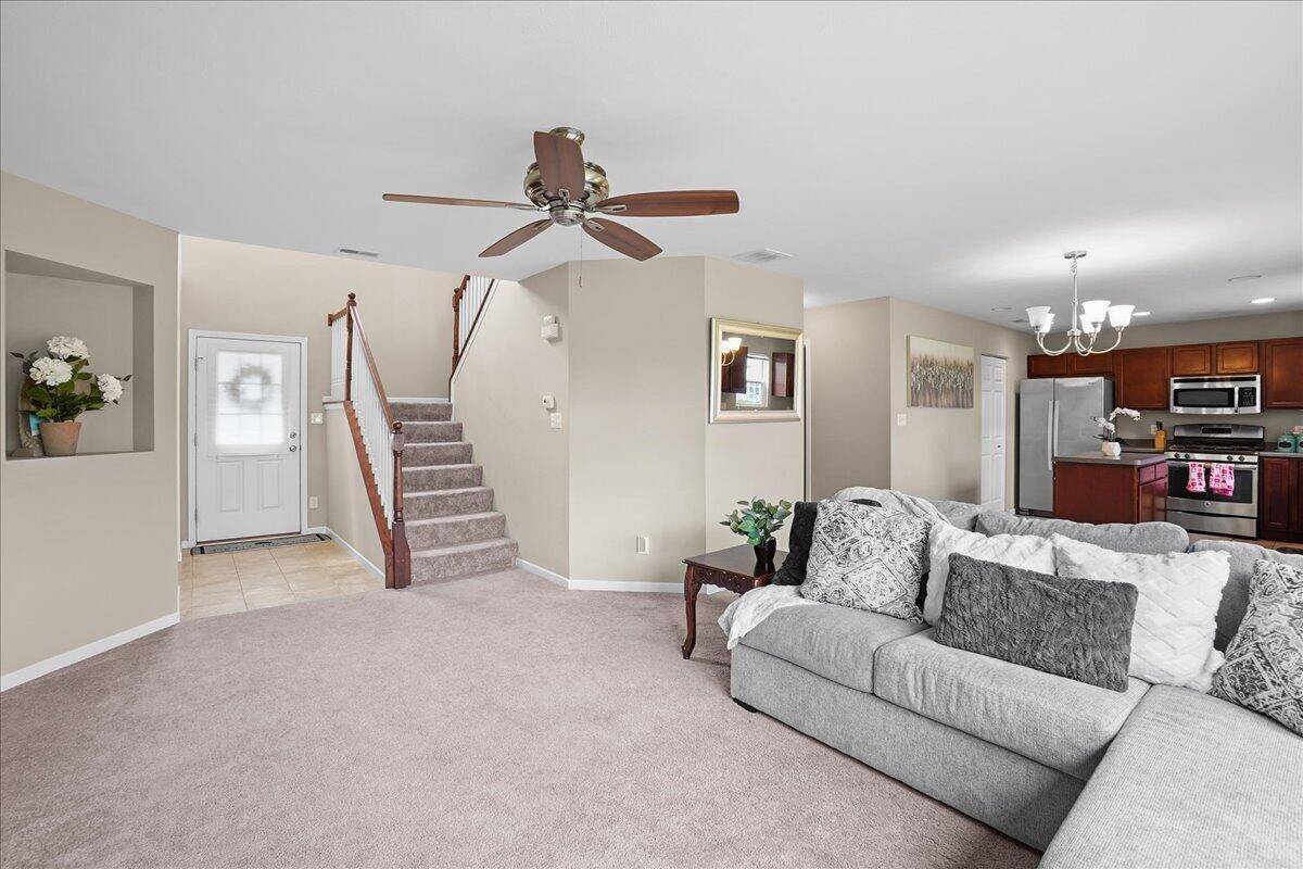 13628 Golden Grove Avenue, Dyer, IN 46311