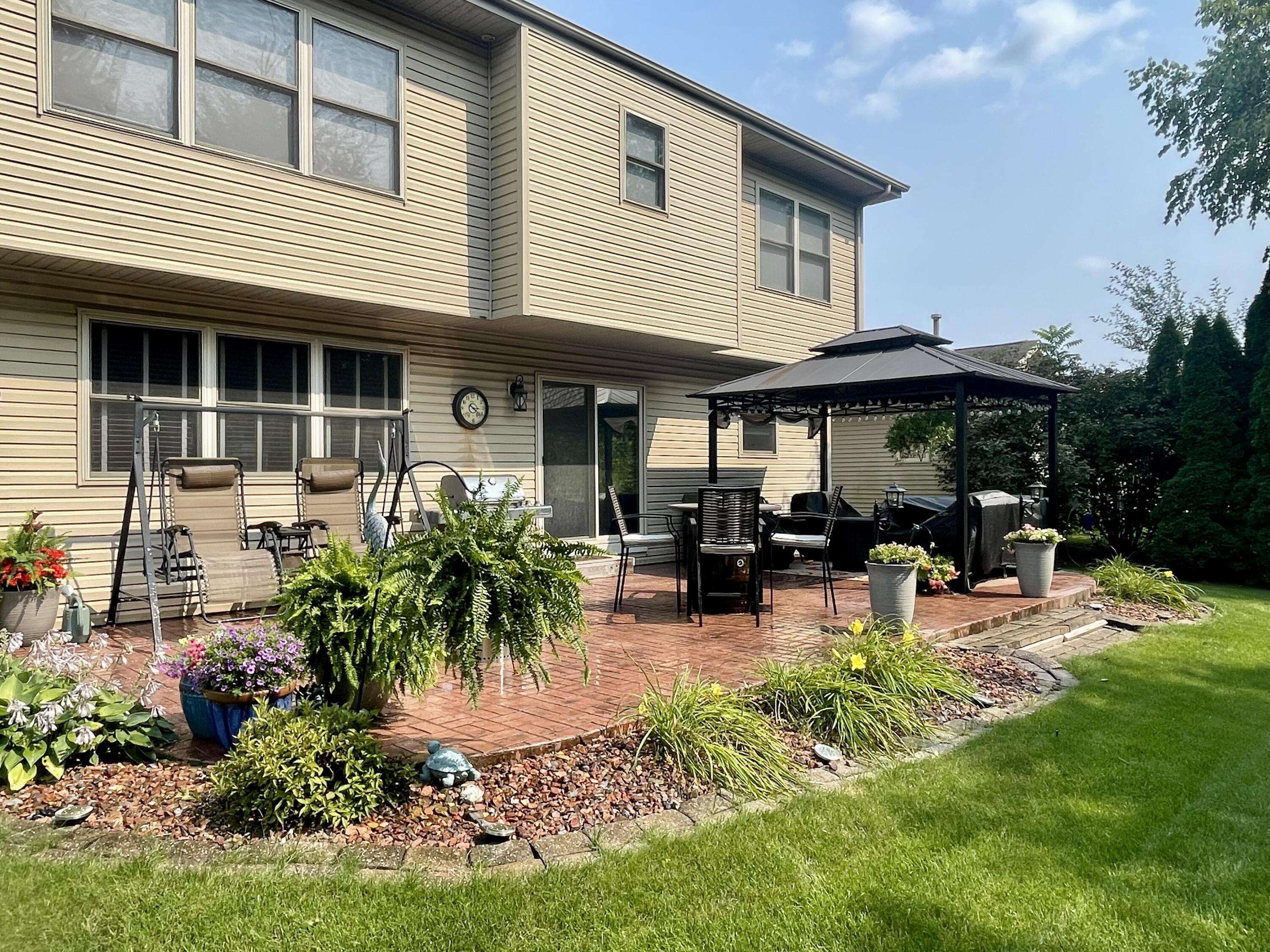 9942 Forest Street, Dyer, IN 46311