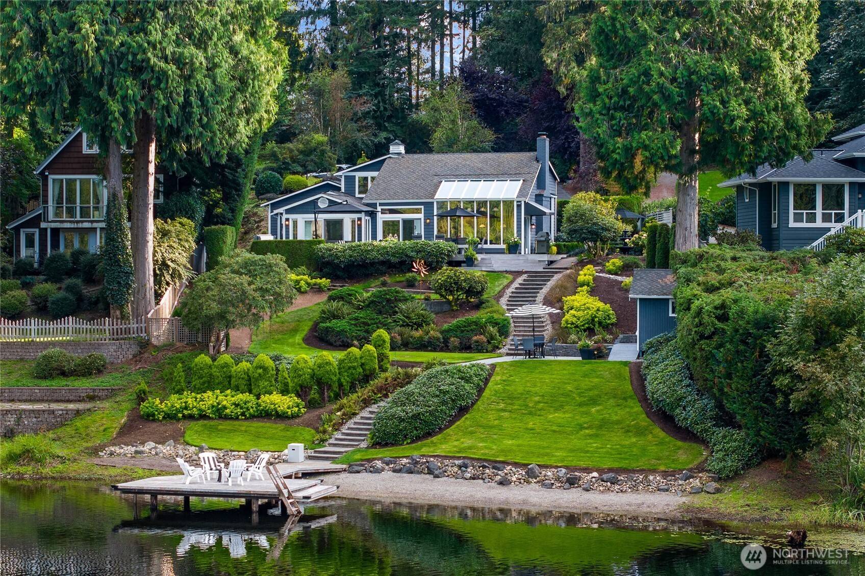 2061 E Beaver Lake DR SE, Sammamish, WA 98075