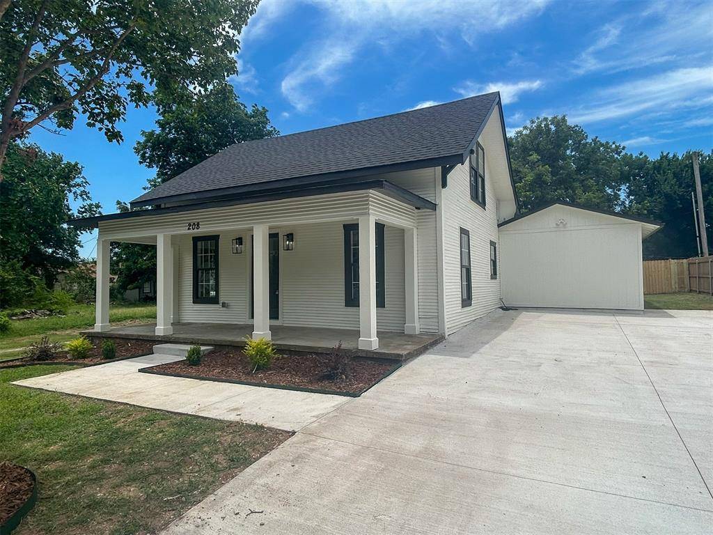 208 W Apache ST, Marlow, OK 73055