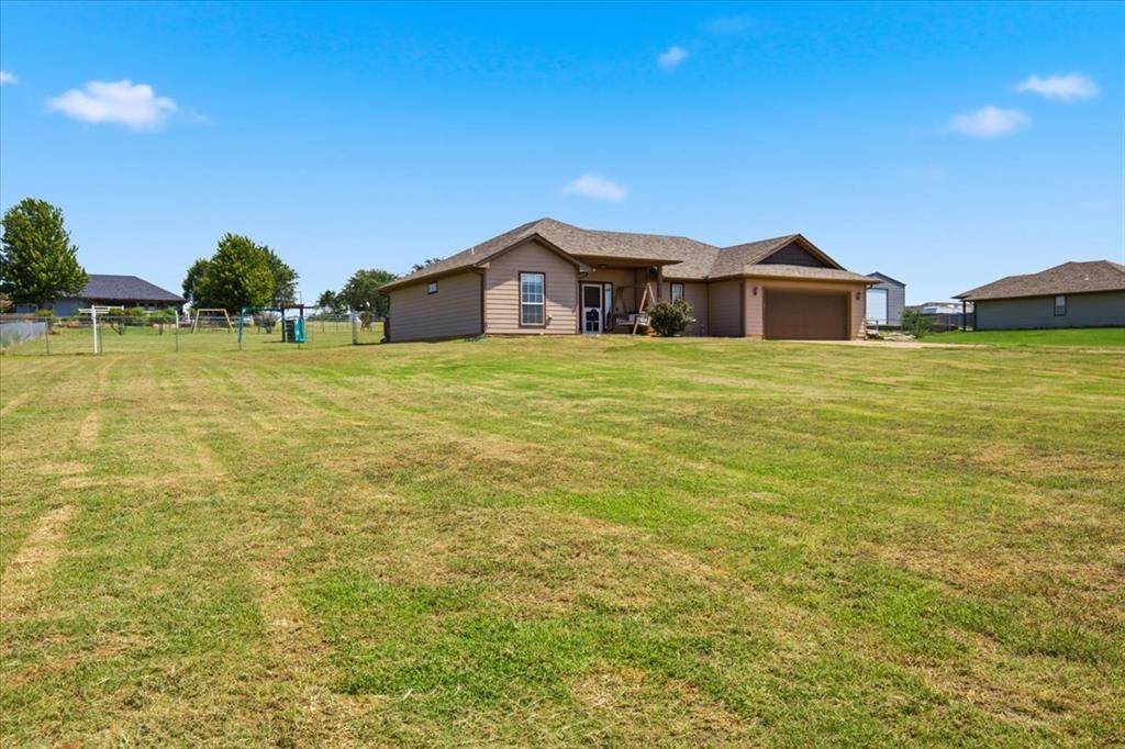 1301 Hillside TER, Blanchard, OK 73010