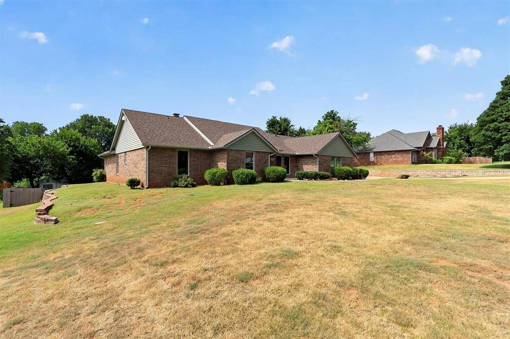 10616 SE 49th ST, Oklahoma City, OK 73150