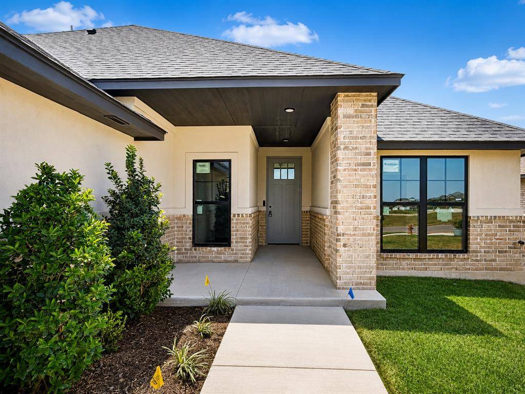 5009 Vine Cliff RD, Mustang, OK 73064
