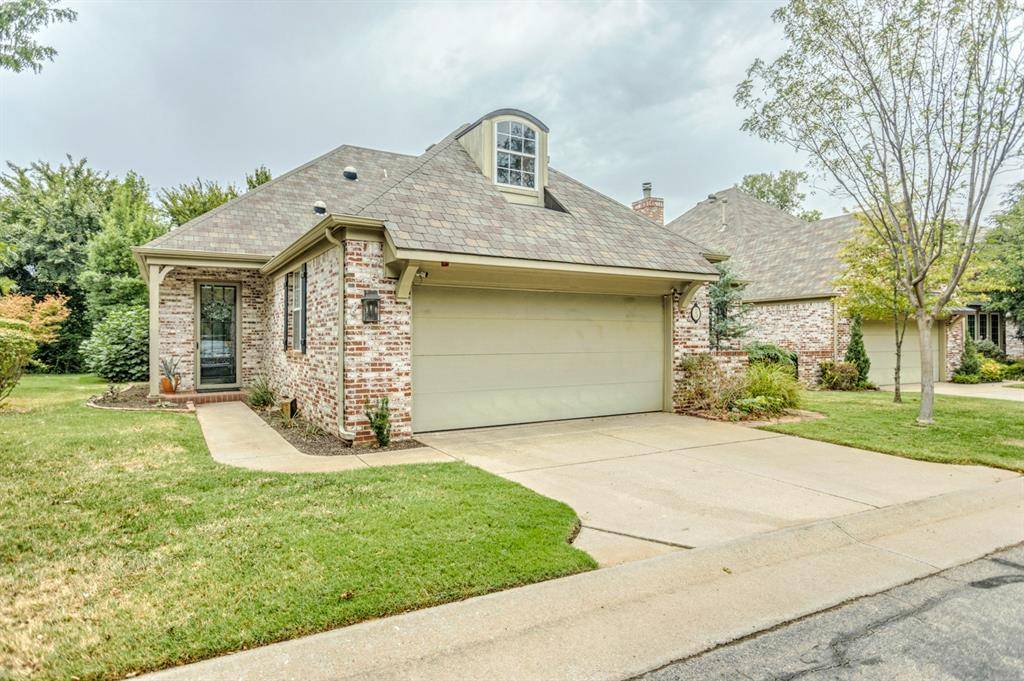 11300 Quail Creek RD #5, Oklahoma City, OK 73120