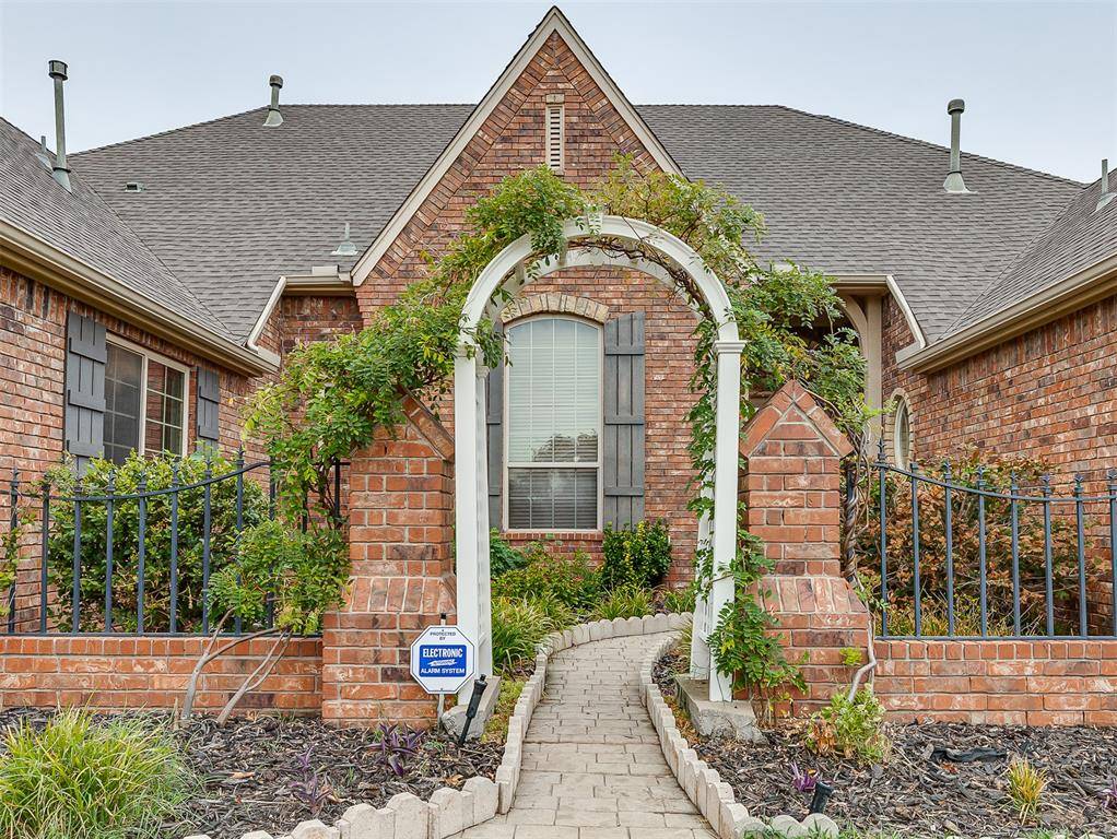 19605 Talavera LN, Edmond, OK 73012