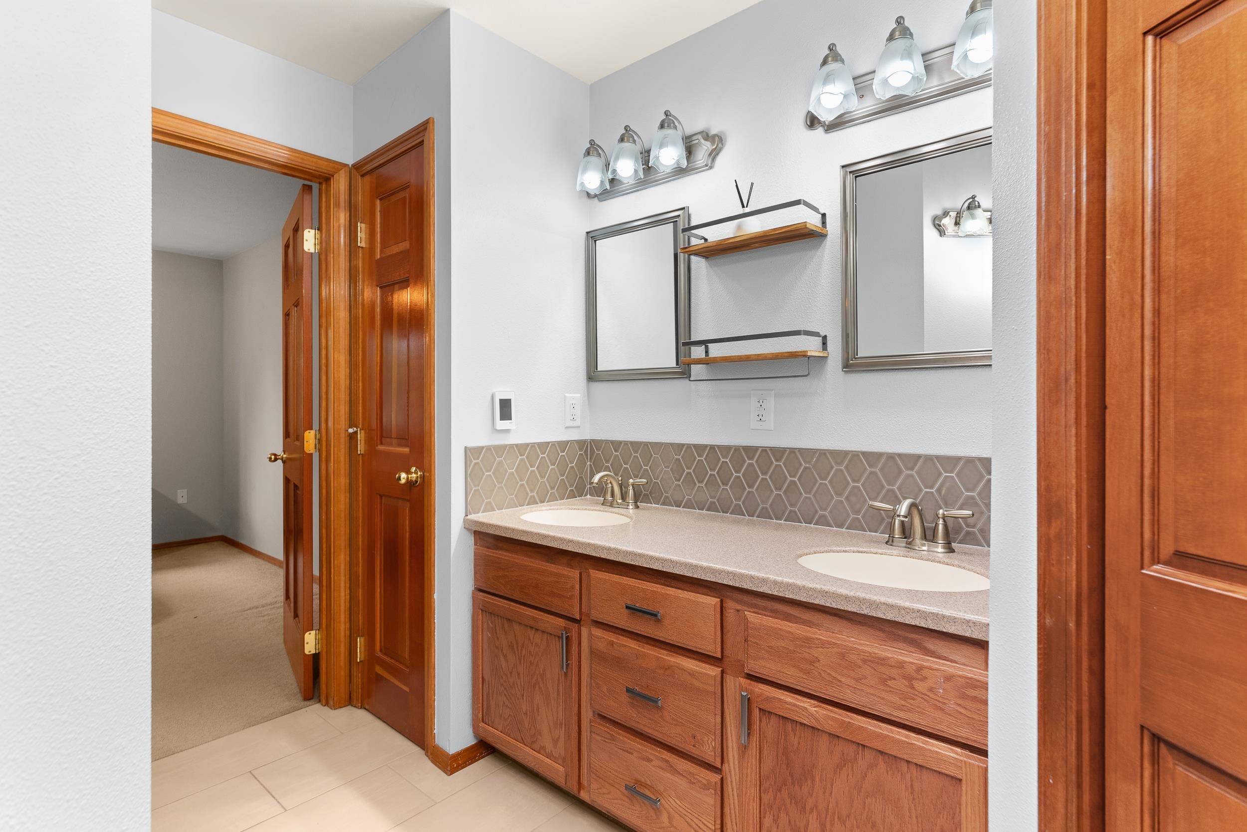 7303 W Links Ct, Nine Mile Falls, WA 99026