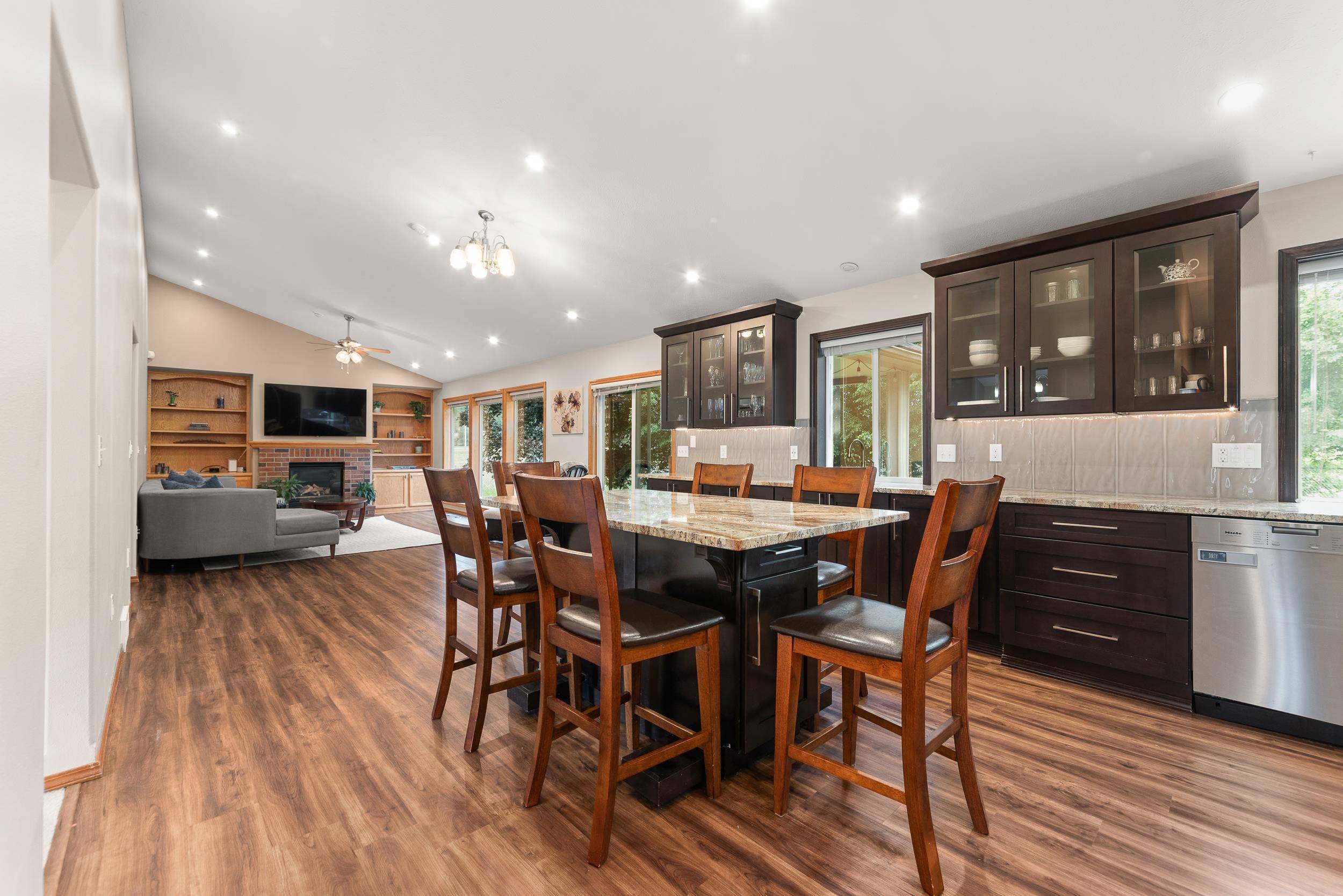 7303 W Links Ct, Nine Mile Falls, WA 99026