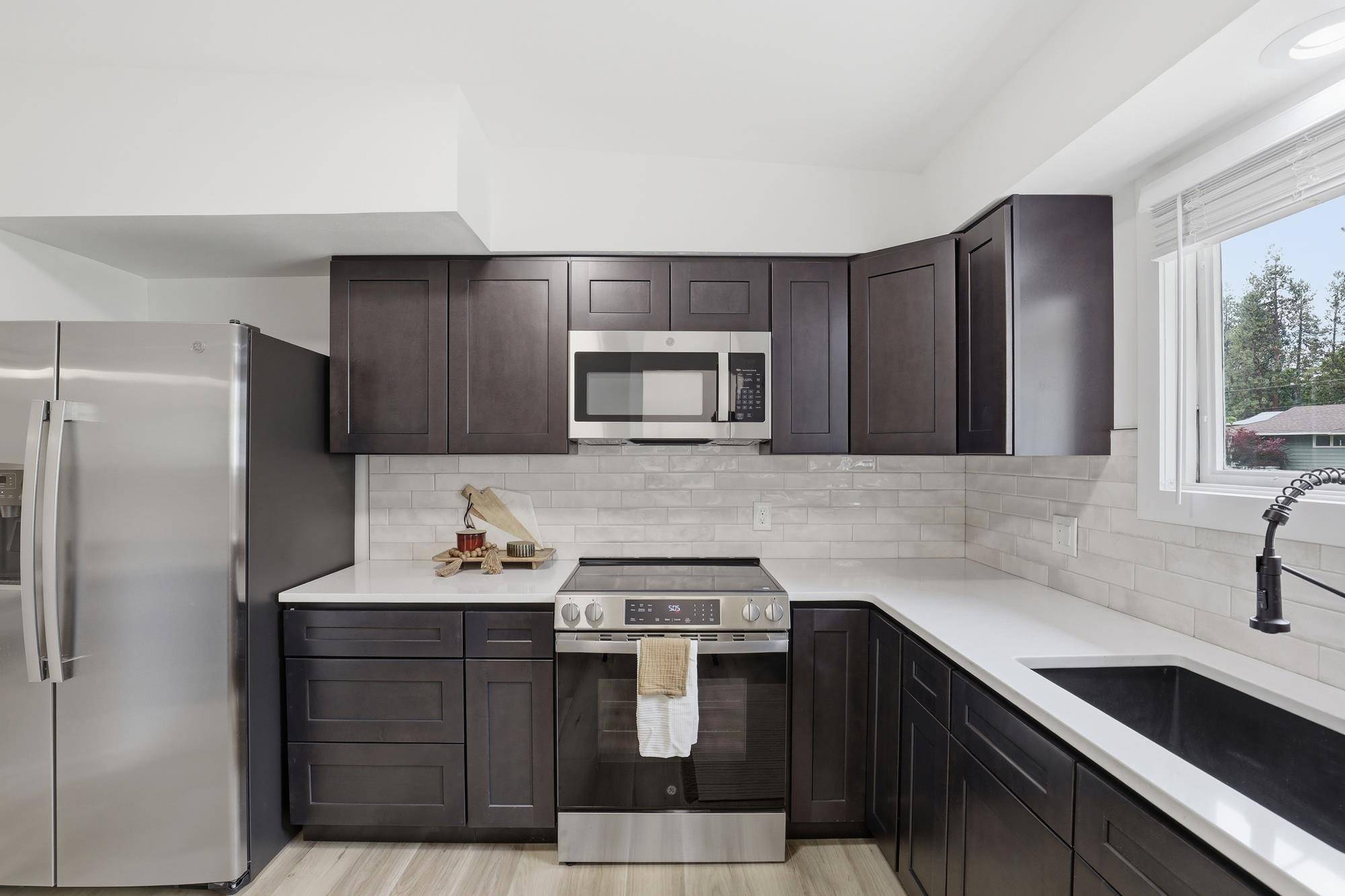 11406 E 19th Ave, Spokane Valley, WA 99206