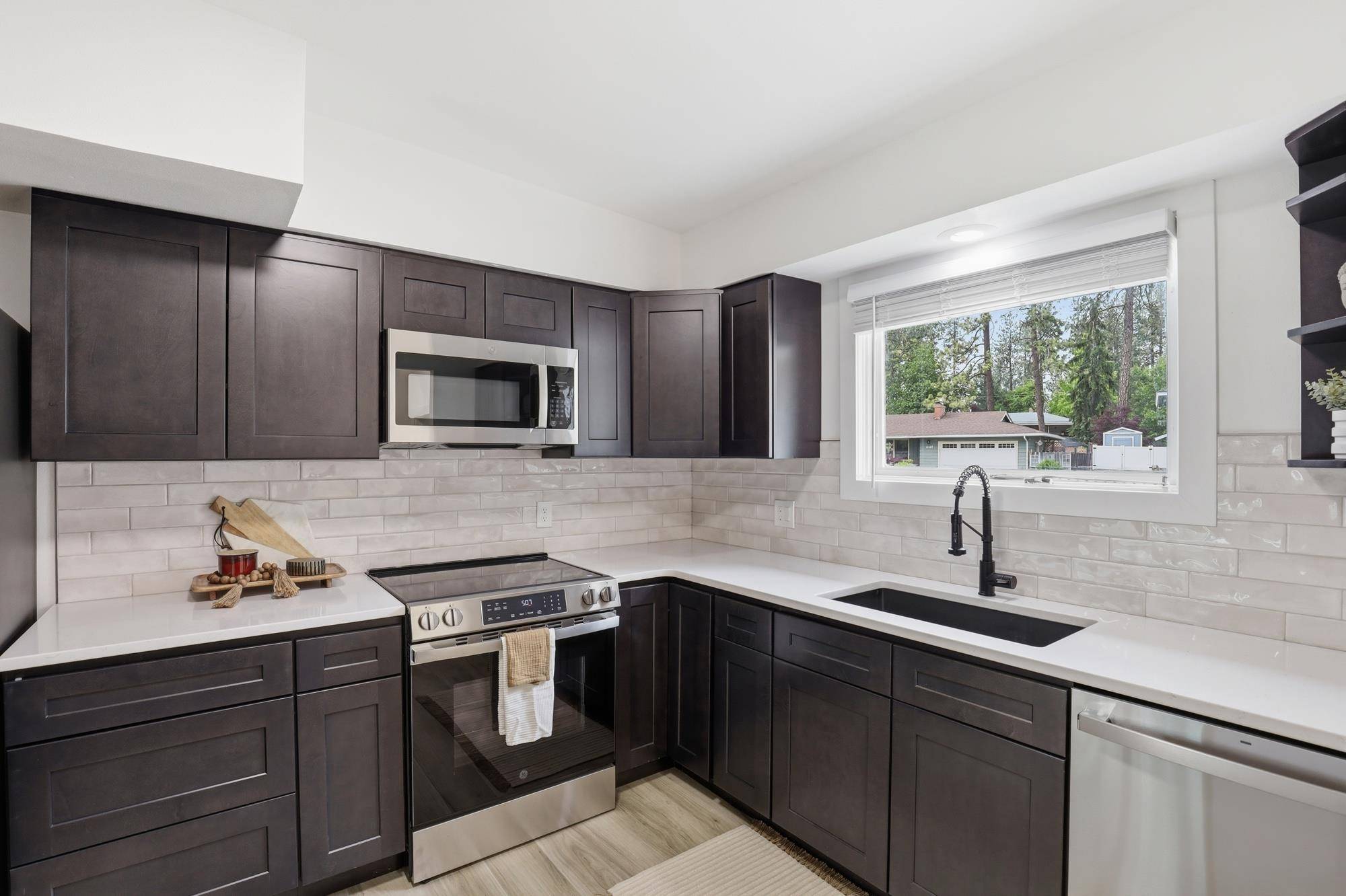 11406 E 19th Ave, Spokane Valley, WA 99206