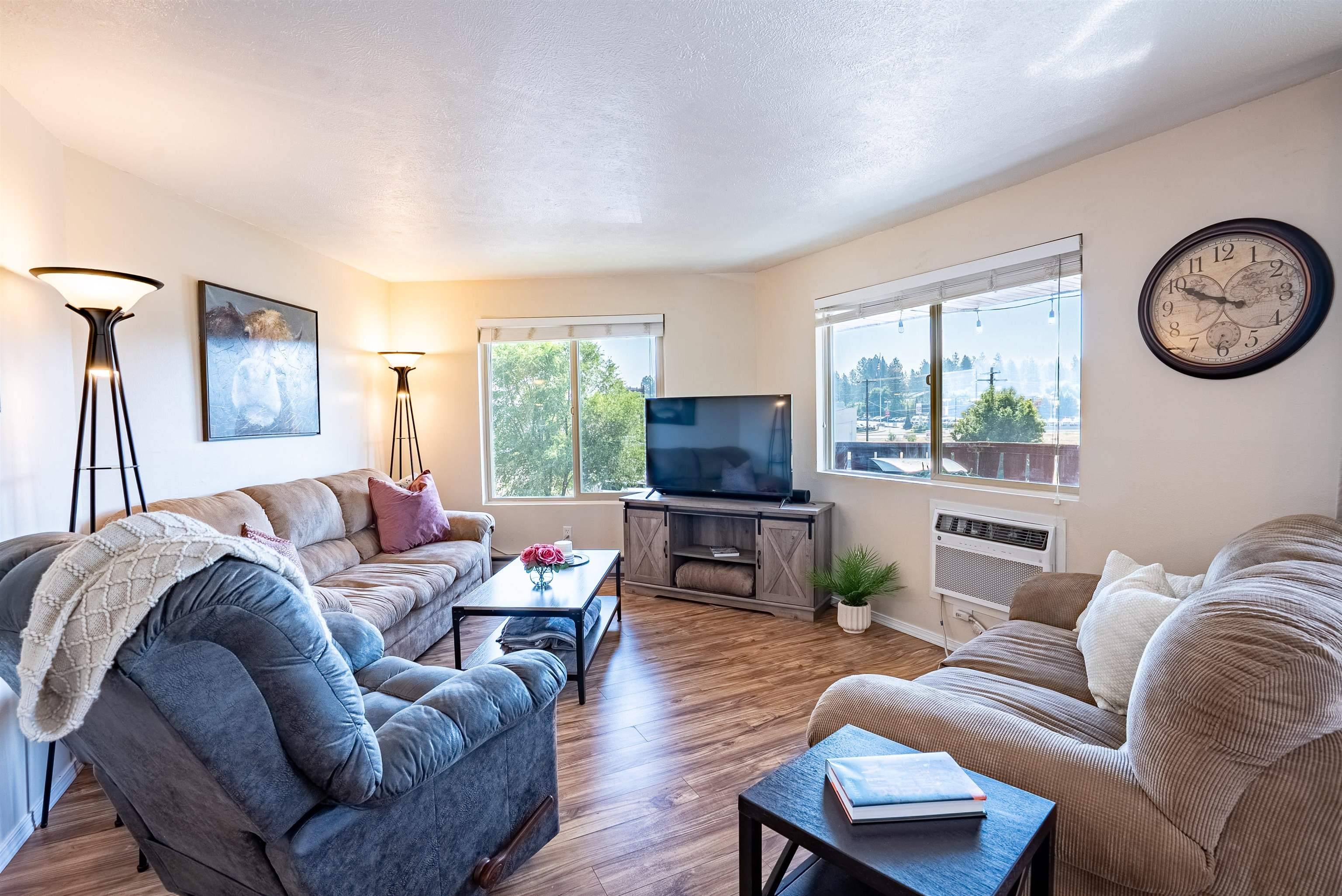 9020 N Country Homes Blvd ##15, Spokane, WA 99218