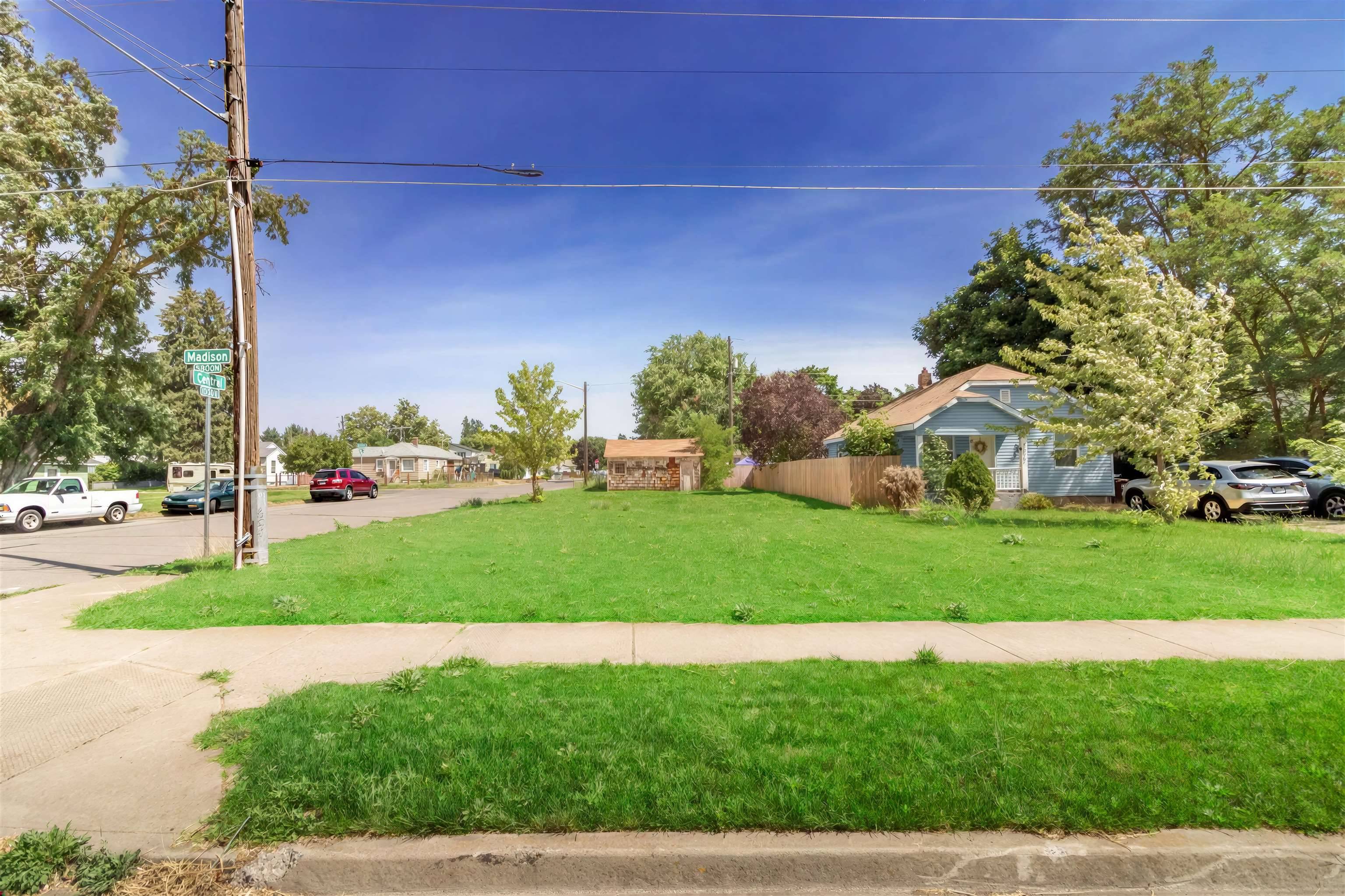 5826 N Madison St, Spokane, WA 99205