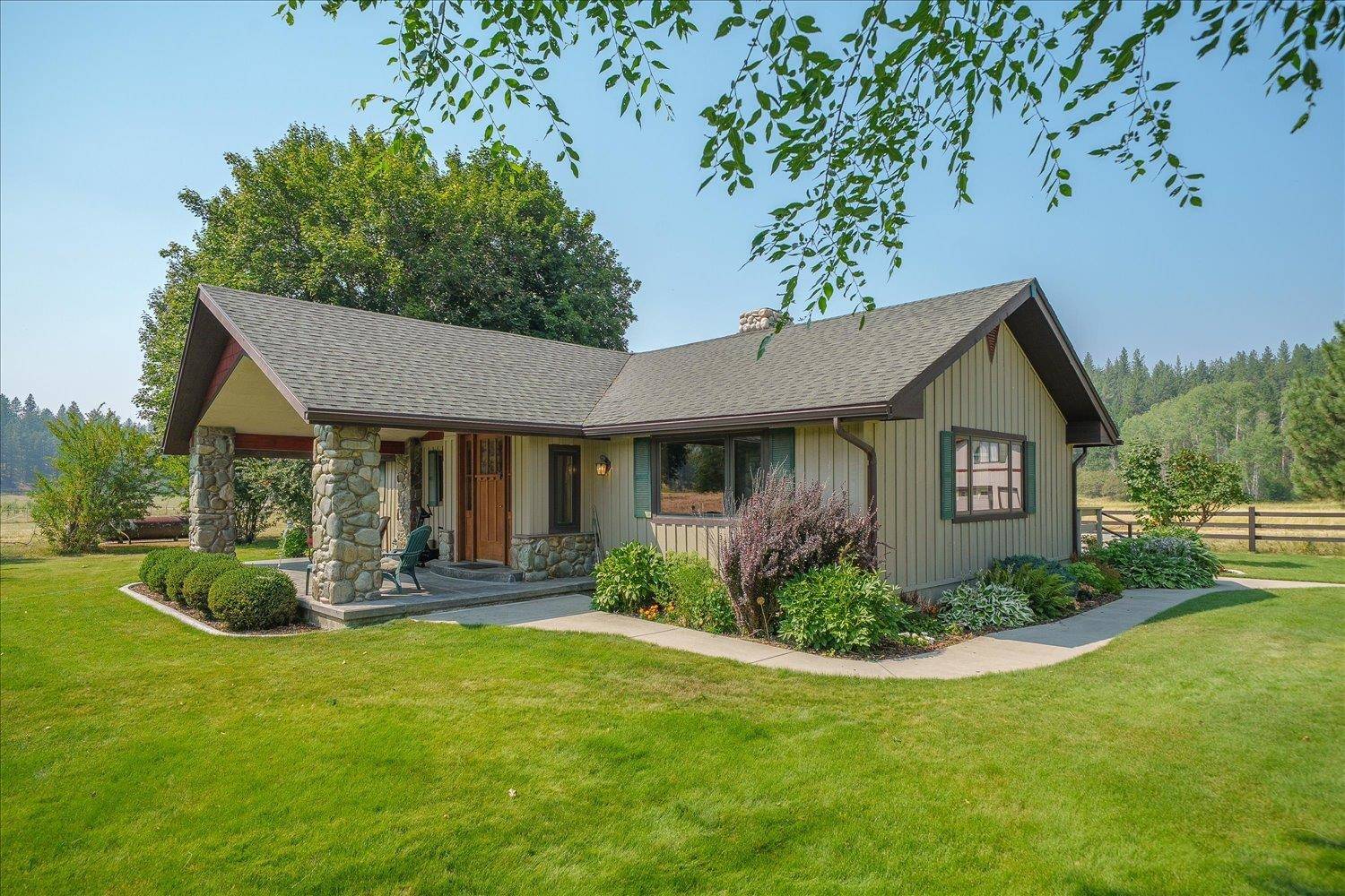 10303 E Woolard Rd, Colbert, WA 99005
