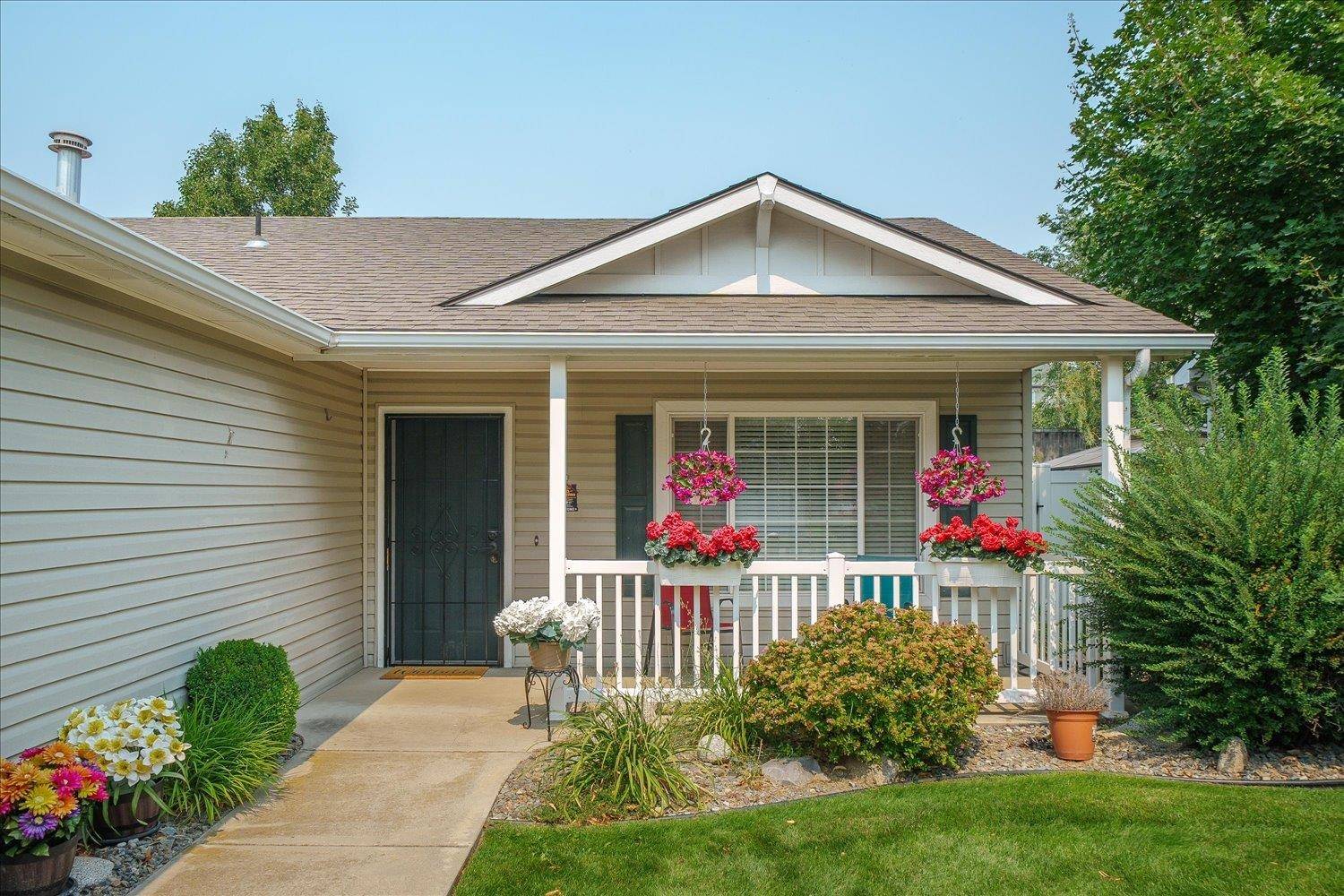 1415 E Devoe Ln, Spokane, WA 99217