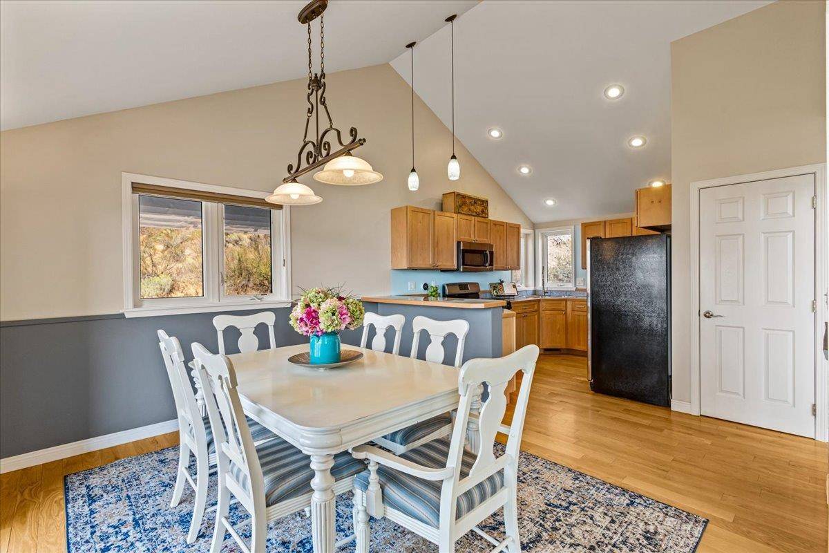42300 Buckhorn Rd N, Deer Meadows, WA 99122