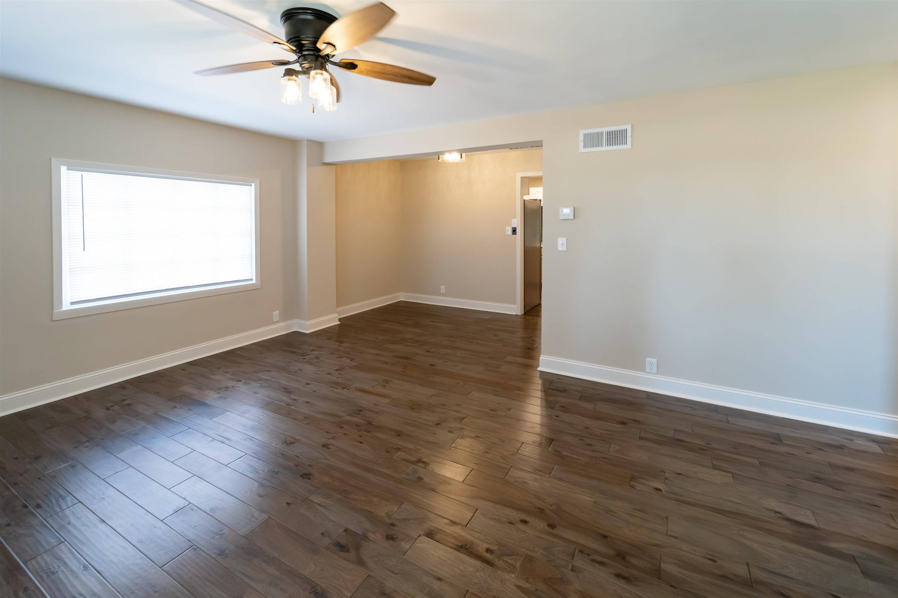 545 W Macarthur, Wichita, KS 67217