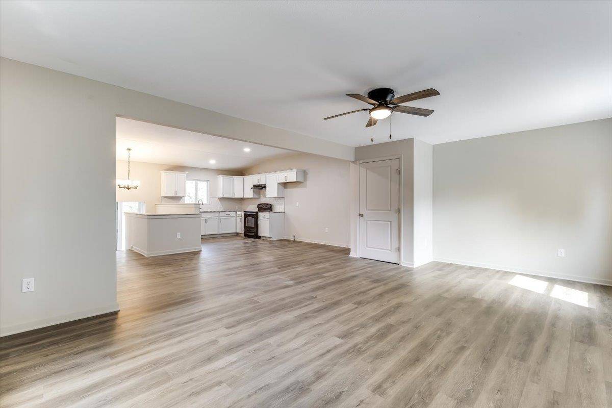 556 N Colby, Valley Center, KS 67147