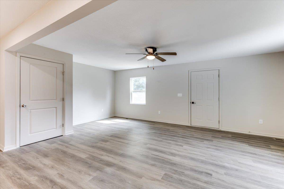 556 N Colby, Valley Center, KS 67147