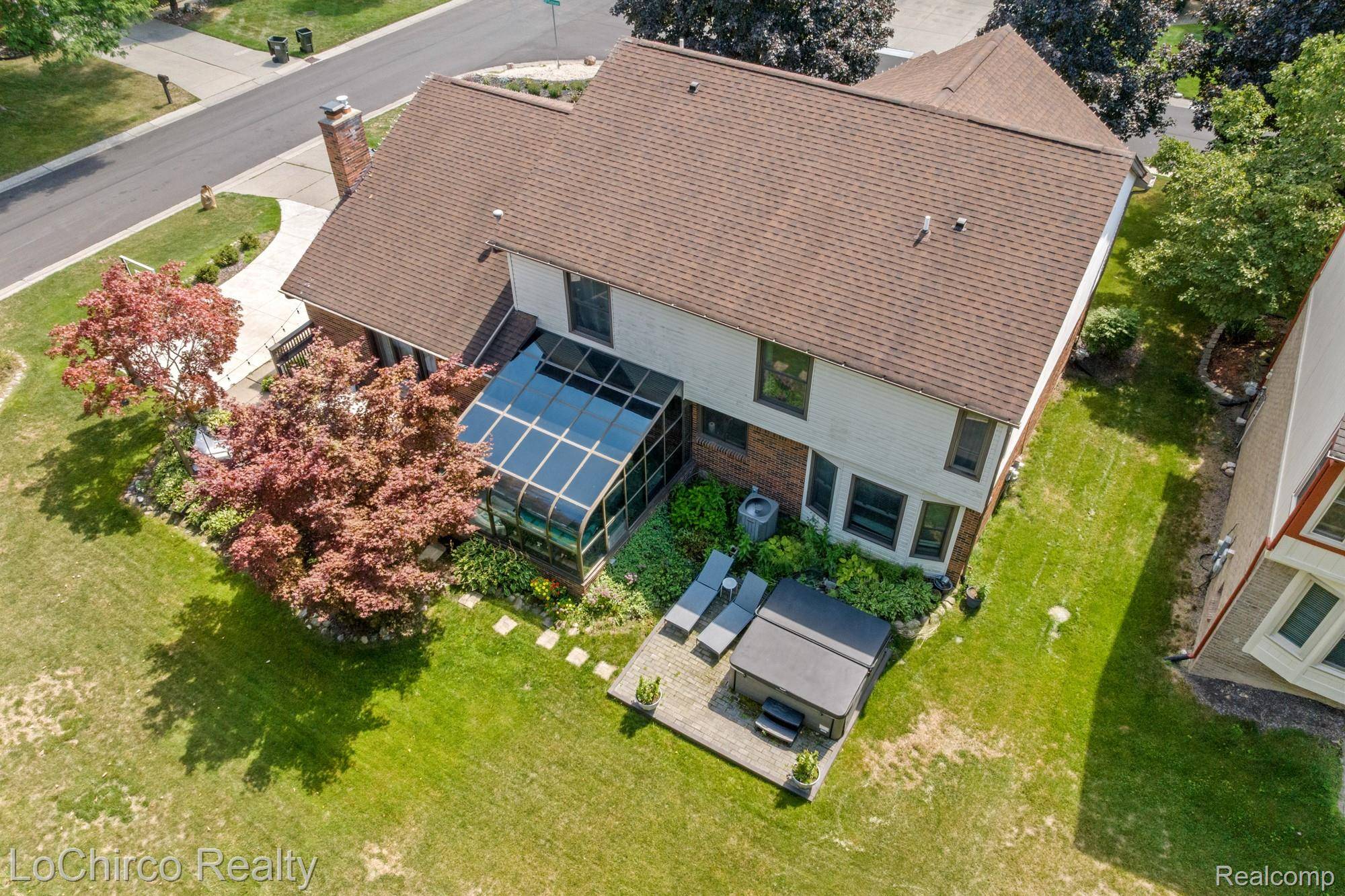 2700 Broadmoor DR, Rochester Hills, MI 48309