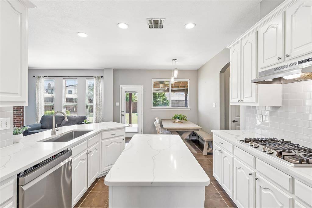 352 Kansas Trail, Murphy, TX 75094