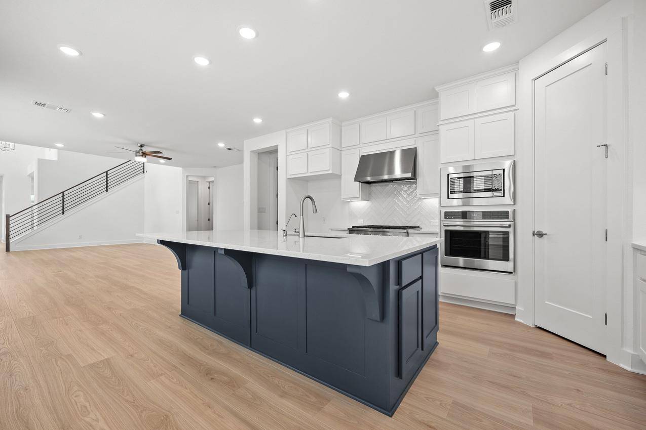 616 High Summit DR, Georgetown, TX 78628