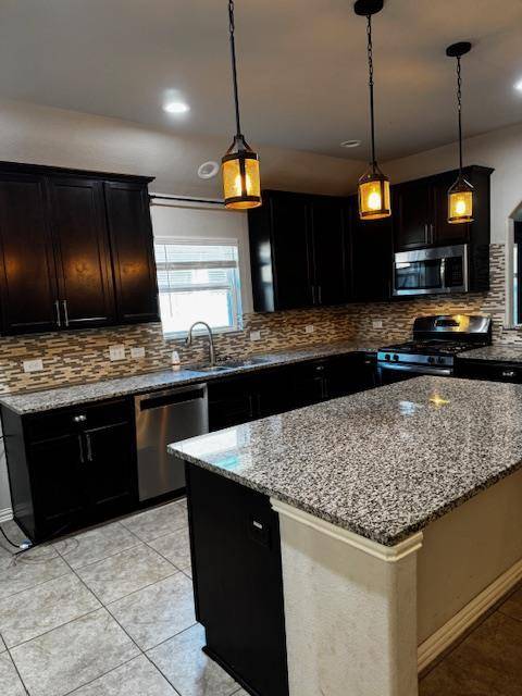 213 Peggy DR, Liberty Hill, TX 78642