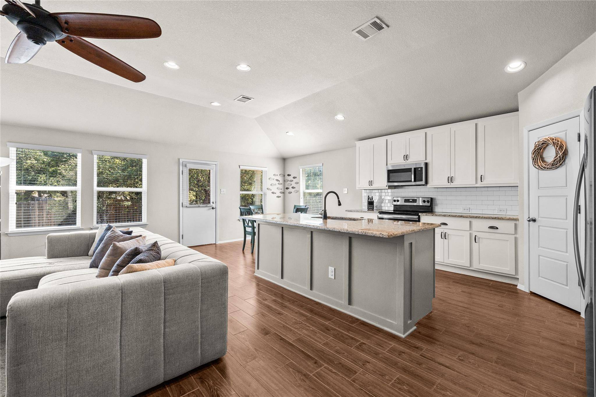 21204 Santa Rosa Ave, Lago Vista, TX 78645